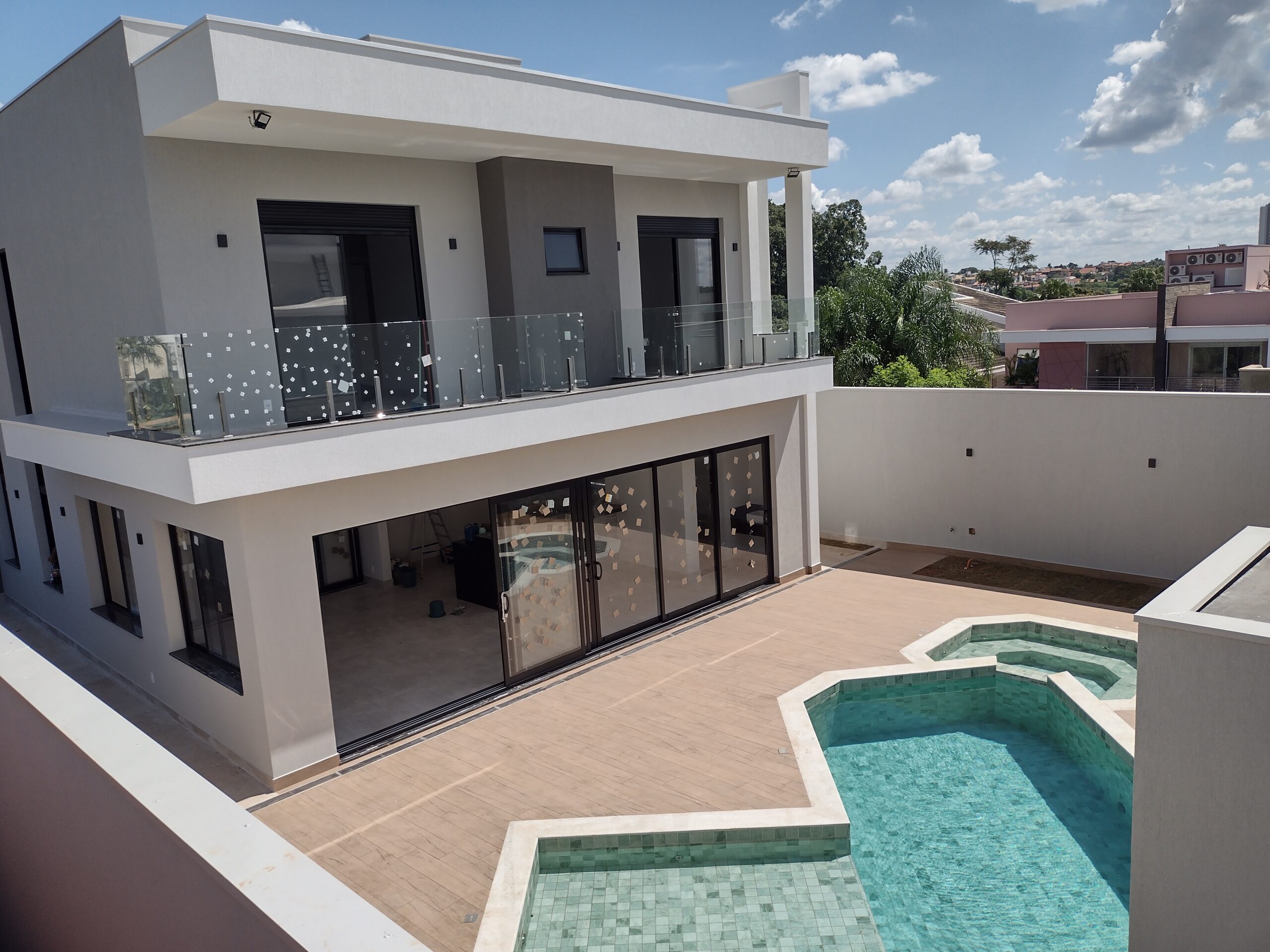 CONSTRUÇÕES RESIDENCIAL DE ALTO PADRÃO